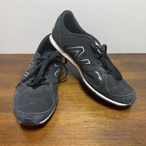 New Balance Womens Size 9 Black. Suede Running Shoes Sneakers WL555BK